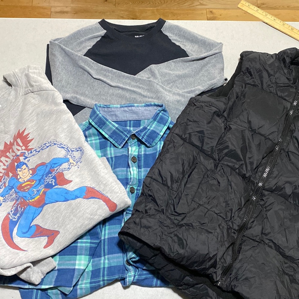 Boy’s Size Large Shirt Lot (4) Under Armour Superman Old Navy Cat & Jack